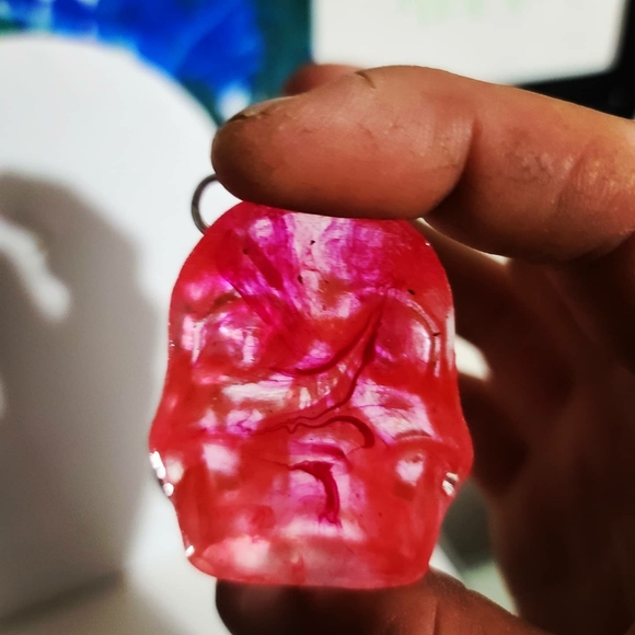 Skull Keychain - Picture 2 of 3